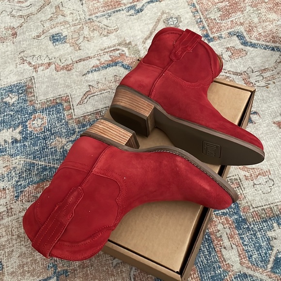 Dingo Red Suede Ankle Boots - Picture 7 of 10